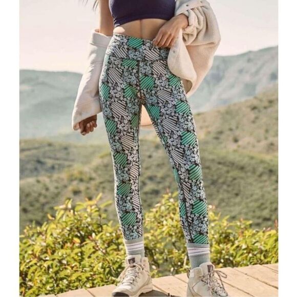 Free People Movement In Your Corner Sports Bra And Lose Control Leggings Size M - Picture 4 of 10